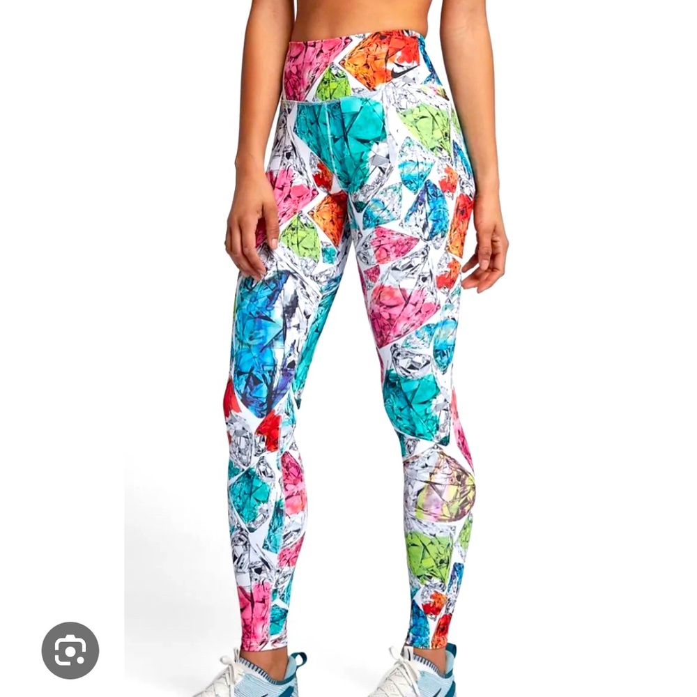 Nike diamond print leggings in size M